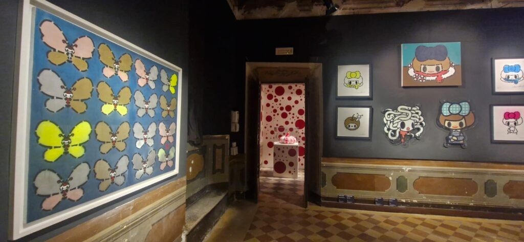Sala del micro-pop con le farfalle – Pop Japan